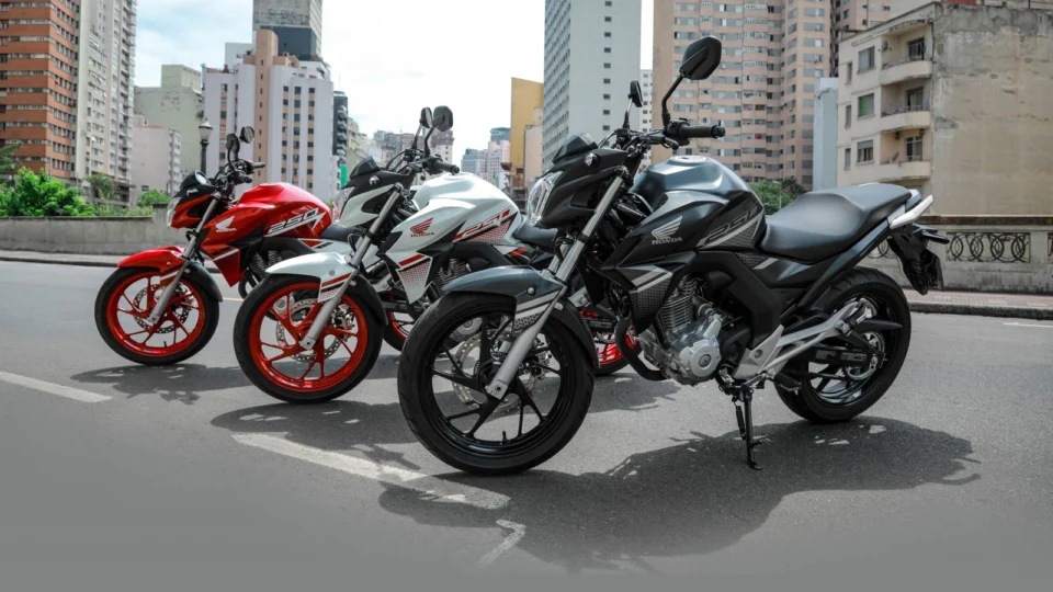 Honda CB Twister 2022: a líder da categoria