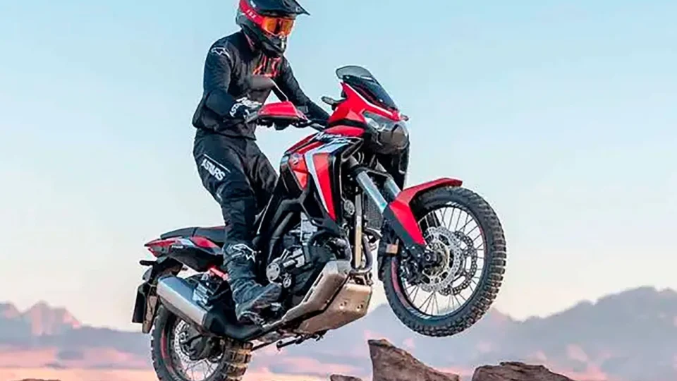 Honda faz recall das CRF1100 Africa Twin equipadas com DCT