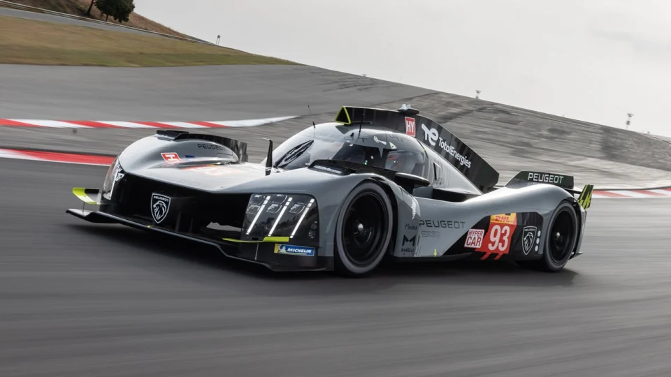 Hypercar, PEUGEOT 9X8, faz a sua estreia oficial