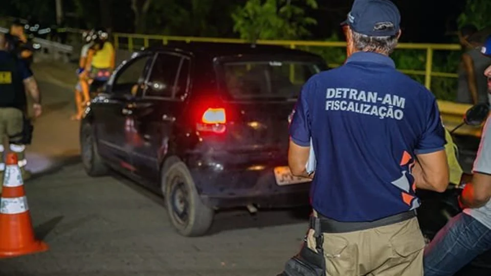 Em três dias, Fiscalização do Detran-AM flagra 49 condutores dirigindo sob a influência de álcool