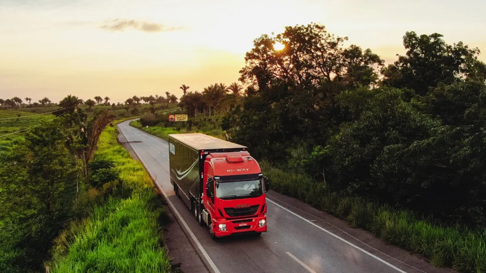 Iveco resgata histórias interrompidas durante a pandemia por meio do Carga Solidária 2021