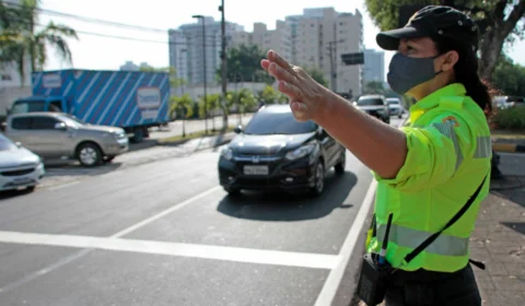 Immu interdita trecho de avenida em Manaus