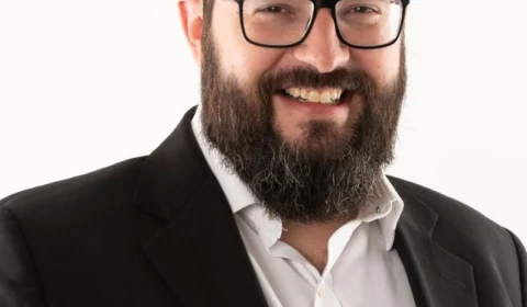 Akad entra no bilionário mercado de seguros automotivos com produto inédito no Brasil 