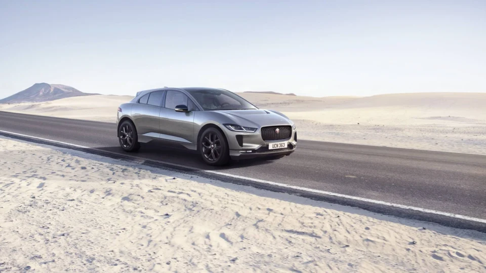 Jaguar apresenta Novo I-Pace 2022 com edição especial Black Edition