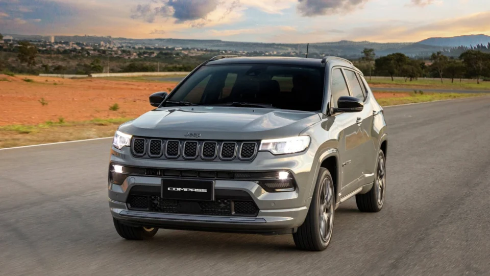 Jeep Compass atinge melhor resultado anual de vendas de sua história no Brasil