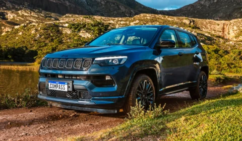 Jeep Compass híbrido plug-in será lançado no dia 4 de abril