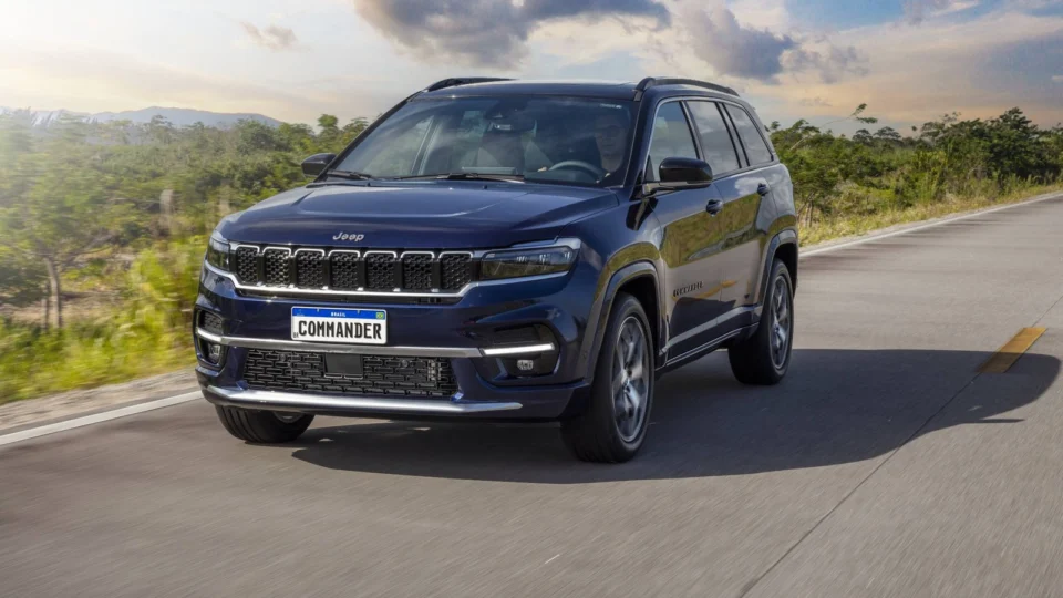 Jeep Commander é eleito Carro Premium do Ano da Autoesporte