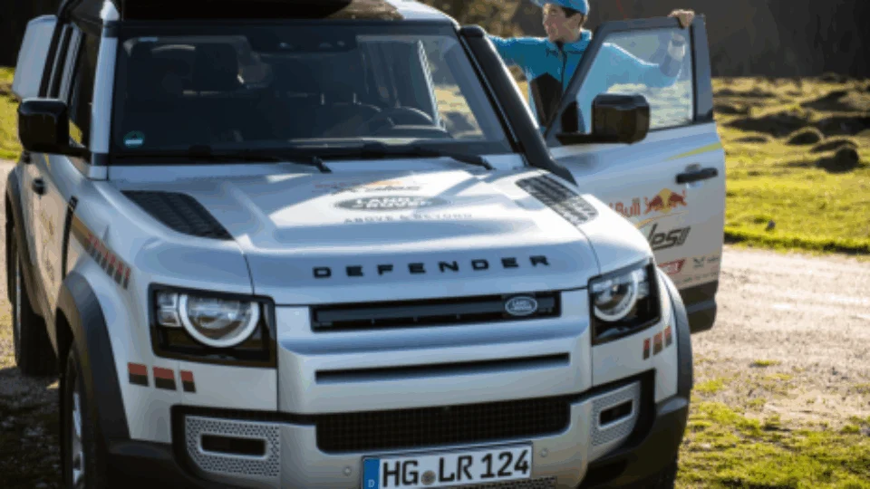 Land Rover Defender apoia ao evento Corrida de Aventuras