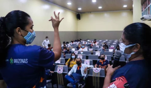 Detran-AM faz parceria com Cetam e capacita servidores com curso de libras
