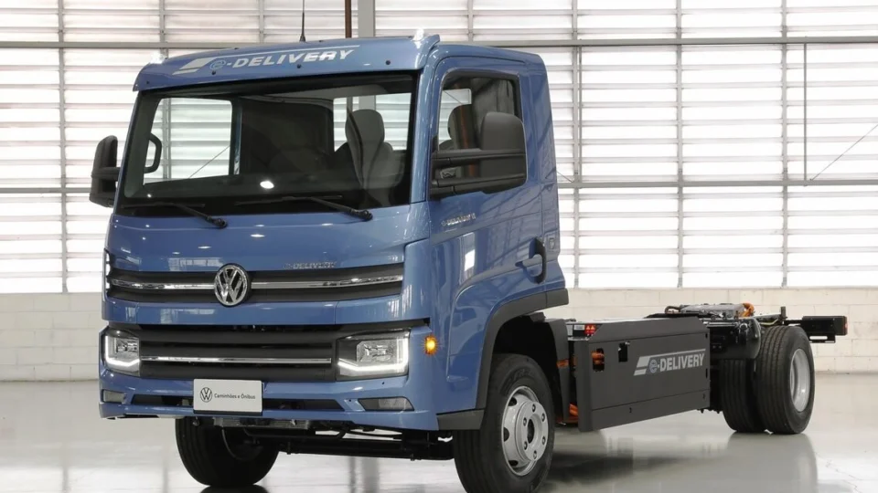 Volkswagen caminhões e ônibus revela nova geração do e-Delivery na Fenatran 2024