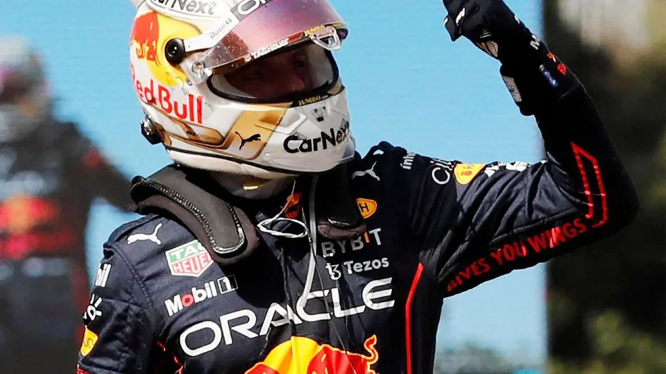 Max Verstappen conquista GP da Espanha e lidera a temporada de F1