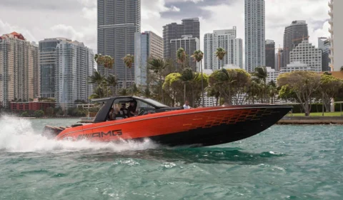 Mercedes-AMG e Cigarette Racing apresentam novo barco de alto desempenho