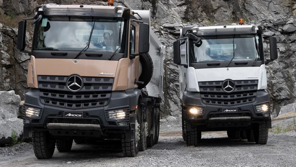 Mercedes-Benz Arocs 8×4 é eleito o melhor veículo do ano no Prêmio Top Truck TV