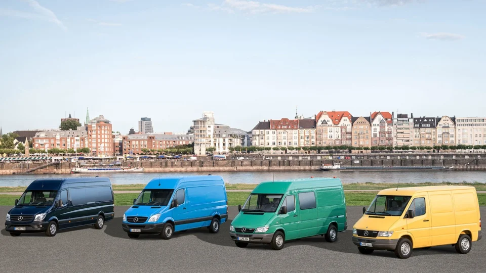 Mercedes-Benz Sprinter comemora 25 anos de sucesso no Brasil