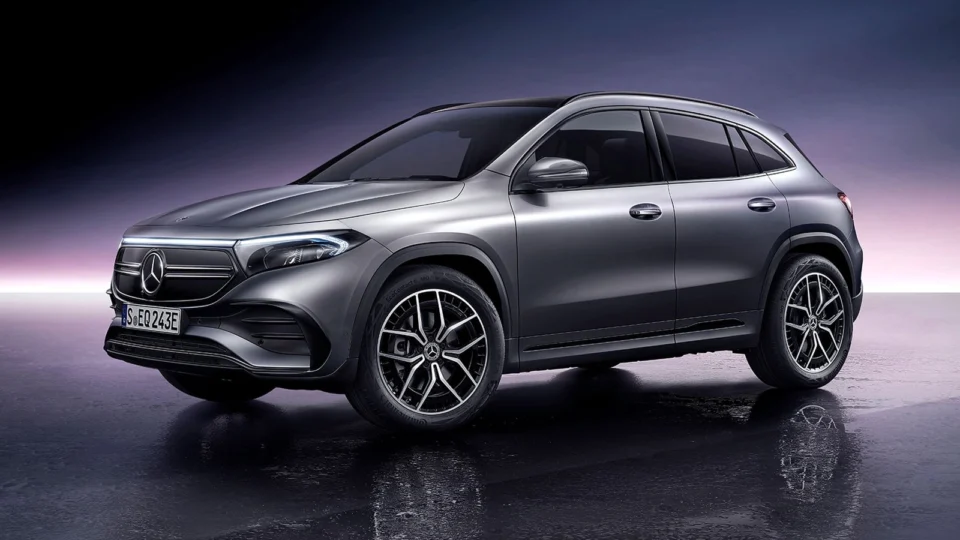 Mercedes-Benz apresenta novo EQA: SUV elétrico urbano custa R$ 480.900