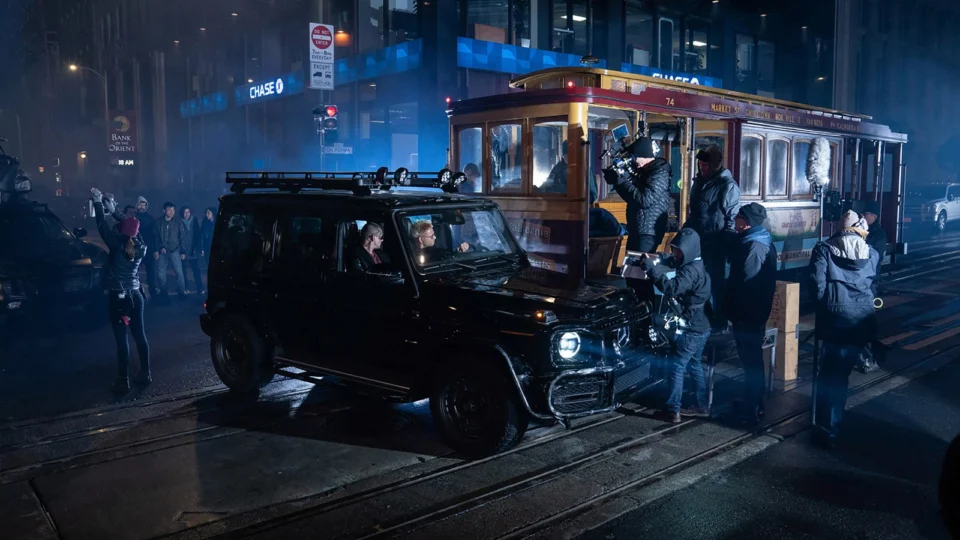Mercedes-Benz ocupa lugar especial em novo filme da trama Matrix