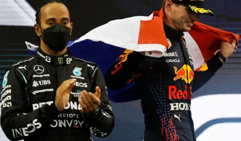 Mercedes protesta após Verstappen derrotar Hamilton na Fórmula 1