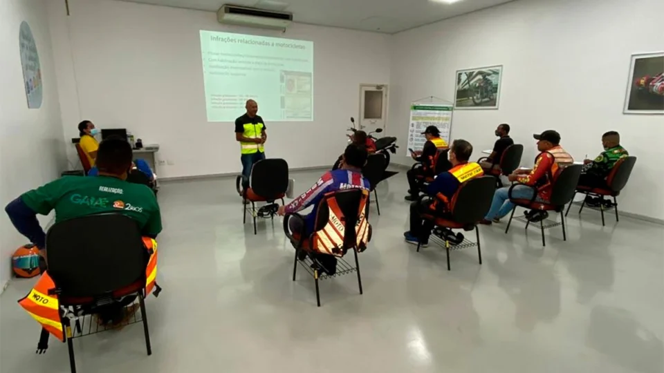 Nova Frontier S completa a oferta da picape e Nissan padroniza a adoção do biturbo em todas as versões