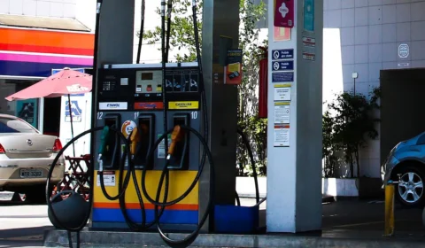 Mudar de gasolina para etanol pode não ser vantajosa para o consumidor