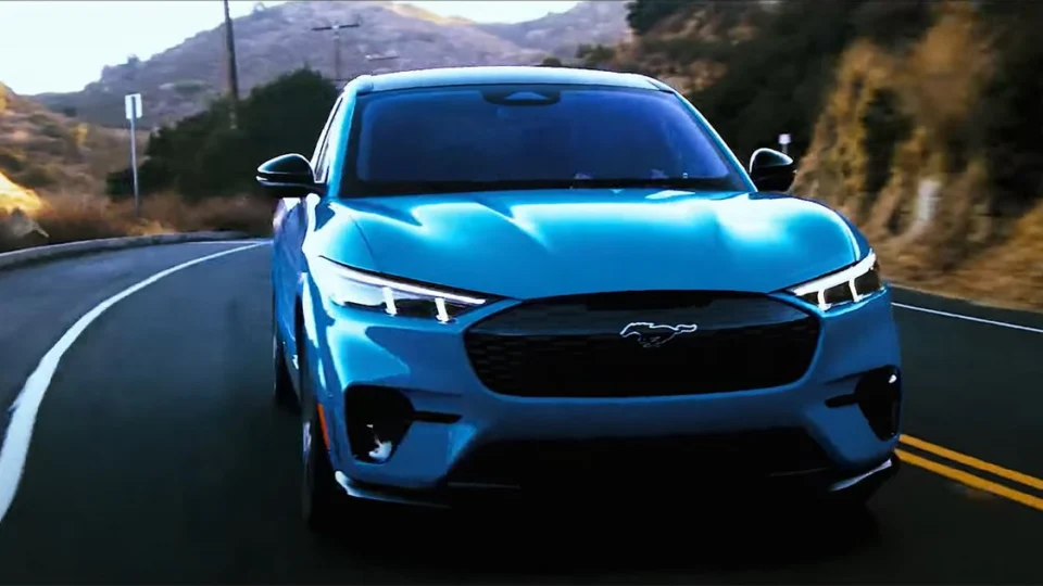 Ford confirma vinda do Mustang Mach-E para Brasil