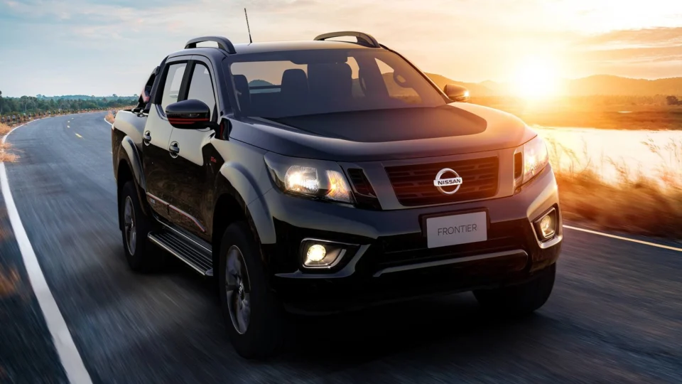 Nissan Frontier bate mais um recorde de vendas em novembro