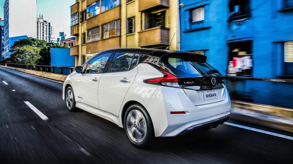 Entenda o por que do Nissan LEAF ser um dos carros elétricos mais vendidos no Brasil