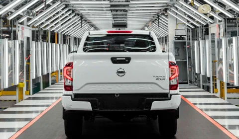 Nissan inicia segundo turno de produção para abastecer o mercado da américa latina