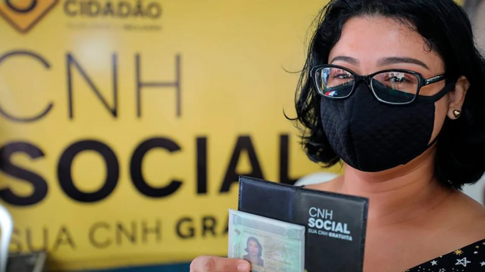 No interior, Governo do Estado prorroga prazo para entrega de documentos do projeto ‘CNH Social’
