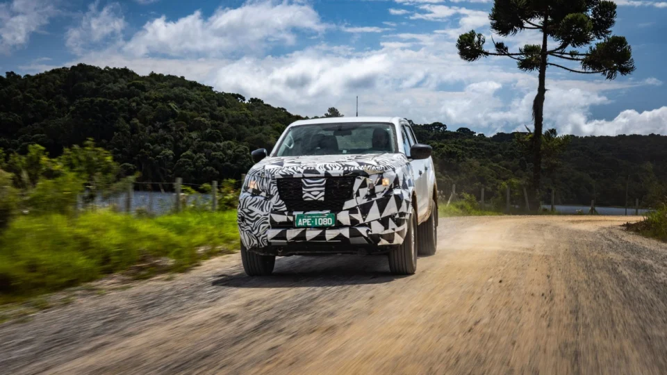 Nova Nissan Frontier rodou mais de 200 mil quilômetros na América do Sul em seu desenvolvimento