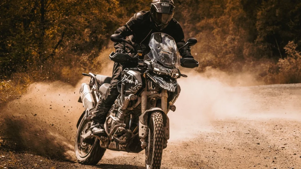 Nova Triumph Tiger 1200 será lançada no início de 2022 no Brasil