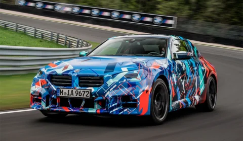 Novo BMW M2 passa por testes no circuito Salzburgring antes do lançamento