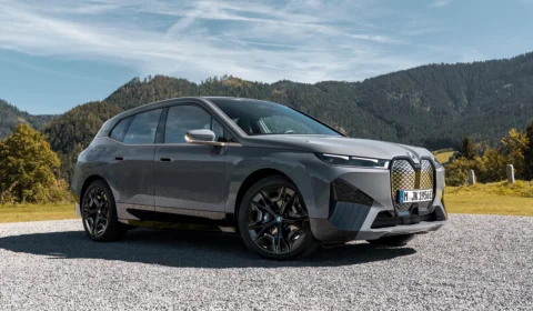 Novo BMW iX M60 traz tecnologia, design e performance