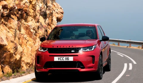 Novo Land Rover Discovery Sport ganha versão a diesel híbrida no Brasil