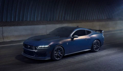 Novo Mustang Dark Horse tem o motor v8 mais potente da história