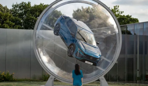 Novo Peugeot 408 com seu design esportivo e fluido