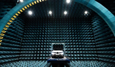 Os tesouros guardados nas secretas câmaras anecoicas da Renault