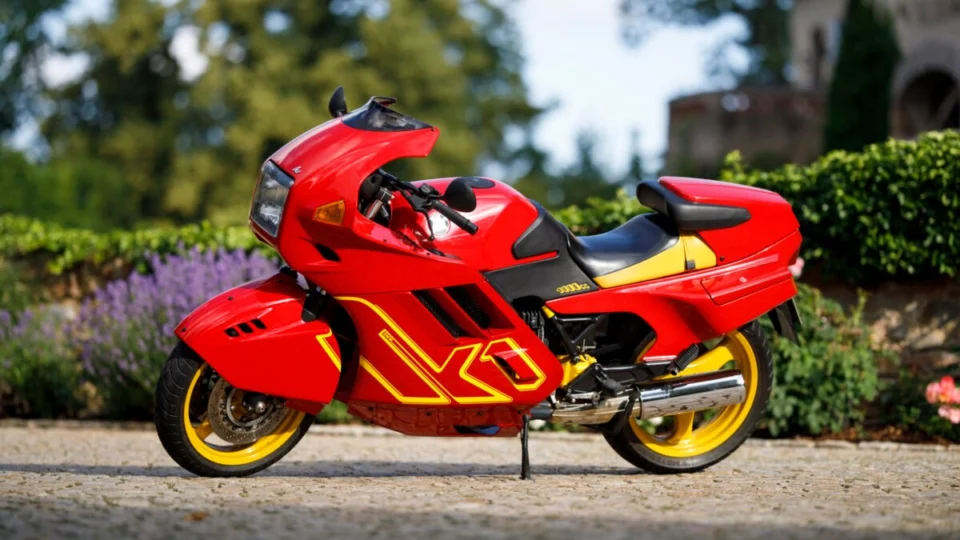 Recordando a revolução tecnológica da BMW Motorrad nos anos 1980: BMW K100, K75 e K1