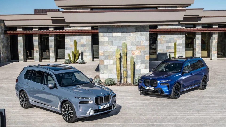 Novo BMW X7 ganha visual atualizado, motor com sistema híbrido-leve e interior do iX