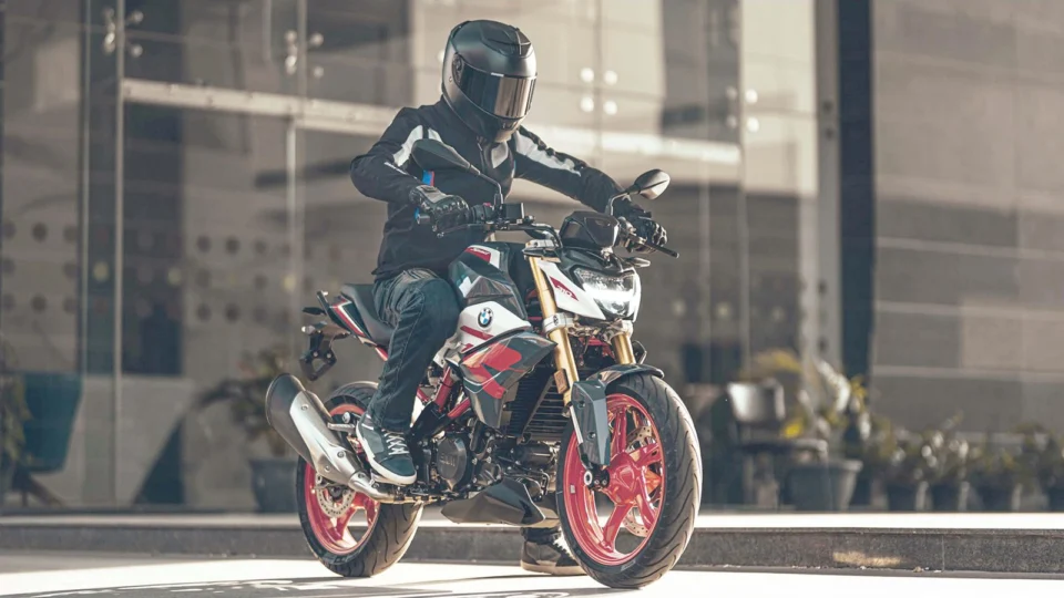 BMW G 310 R na versão Sport Style ganha novas opções de cores