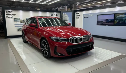 BMW Série 3, produzido no Brasil, é o carro premium mais vendido do primeiro semestre e ganha nova cor na linha 2024&nbsp;