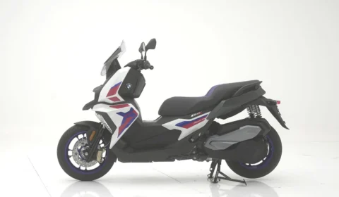 BMW C 400 X chega à rede de concessionários 