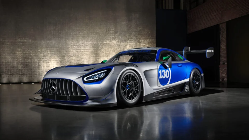 Mercedes apresenta o Mercedes-AMG GT3 Edition 130Y Motorsport 