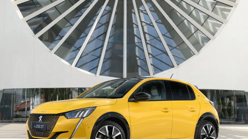 Peugeot é a marca oficial da Design Week