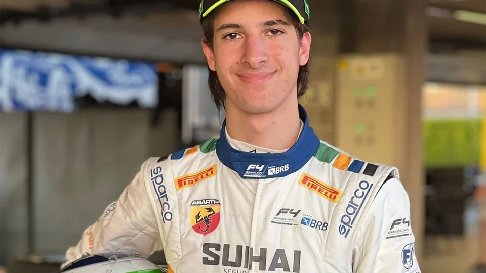 Pipe Barrichello voltou a acelerar o seu Fórmula 4 em Interlagos