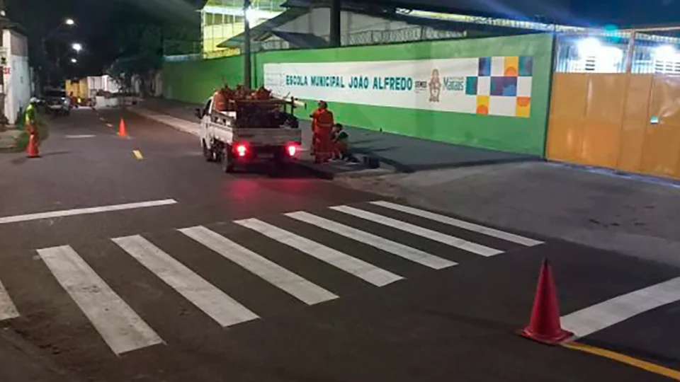 Prefeitura continua ações de revitalização de faixas de pedestres