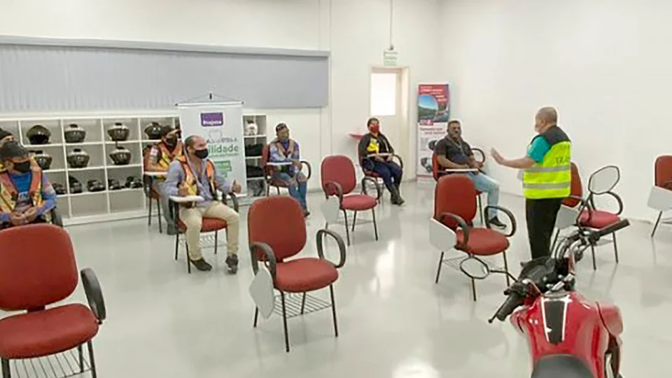 Prefeitura promove curso de aperfeiçoamento aos mototaxistas