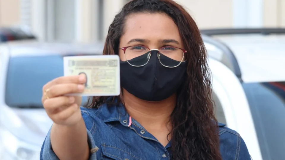 CNH: Procura pela primeira Carteira Nacional de Habilitação teve queda no primeiro semestre