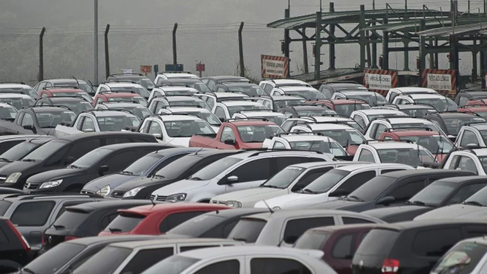 ANFAVEA revisa projeções para o fechamento do ano 