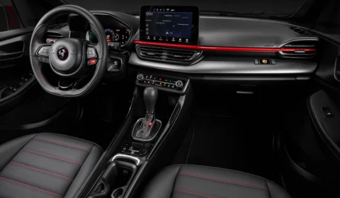 Próximo a ser lançado, Fiat revela o interior do Pulse Abarth