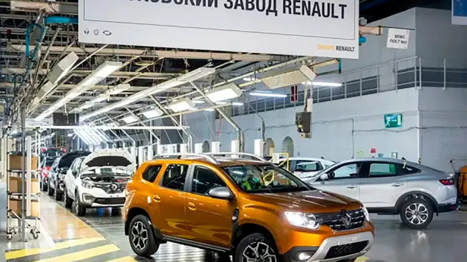 Renault vende participação na Avtovaz e abandona a Rússia